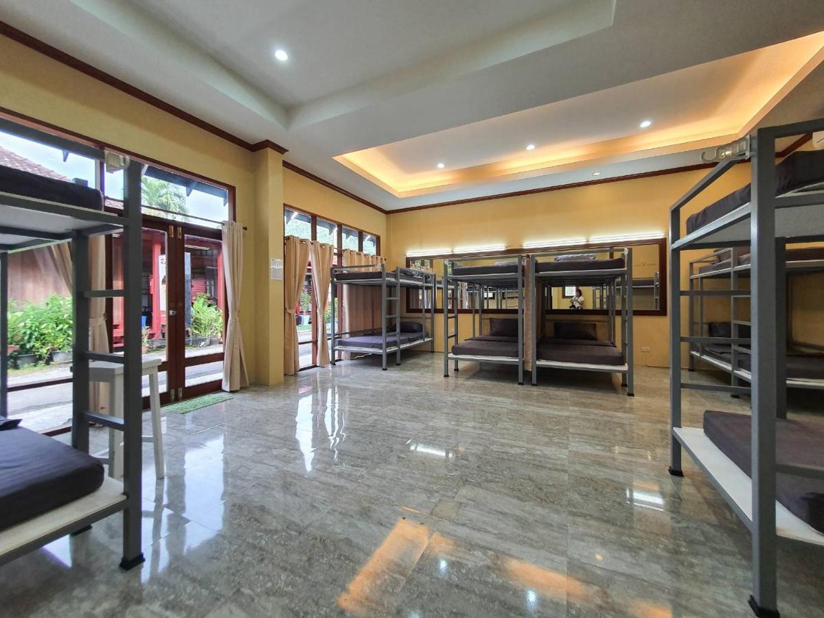 We Hostel Khaolak 카오락 외부 사진
